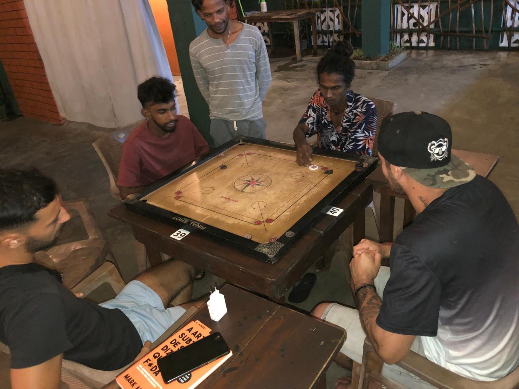 Beach Break Surf Hostel Weligama Eksteriør billede