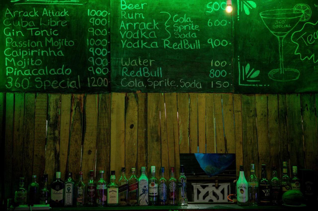 Beach Break Surf Hostel Weligama Eksteriør billede